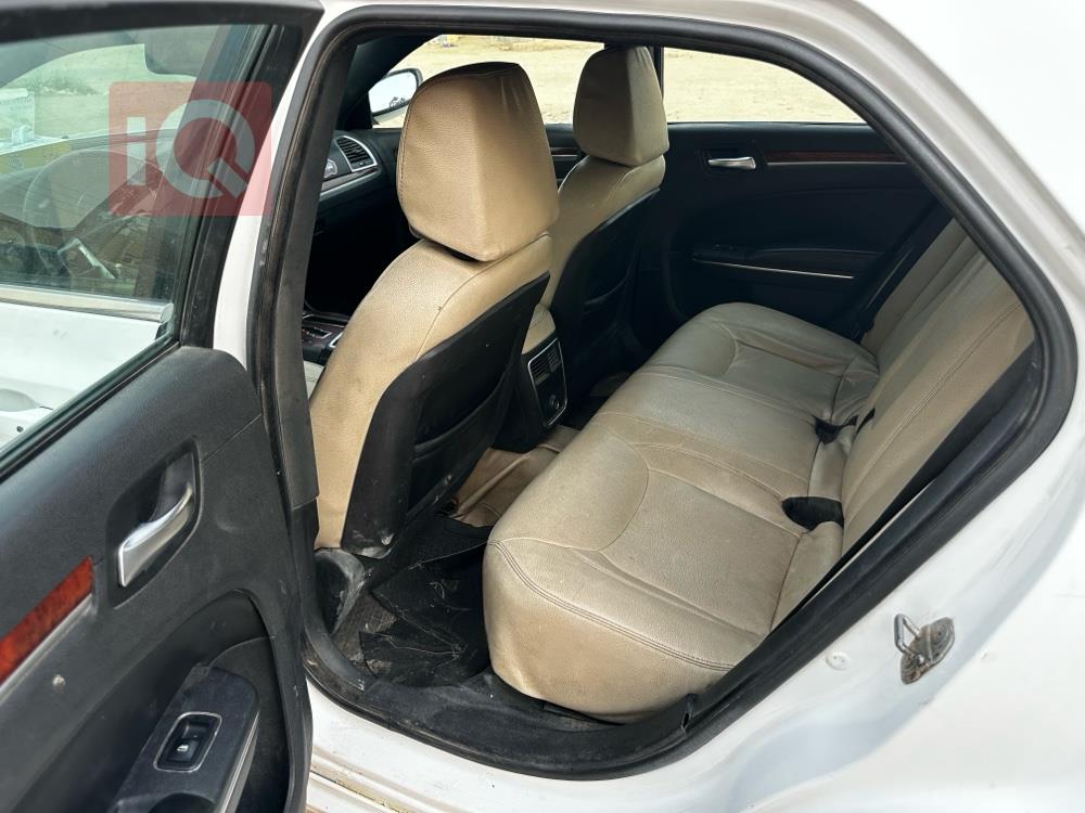 Chrysler 300